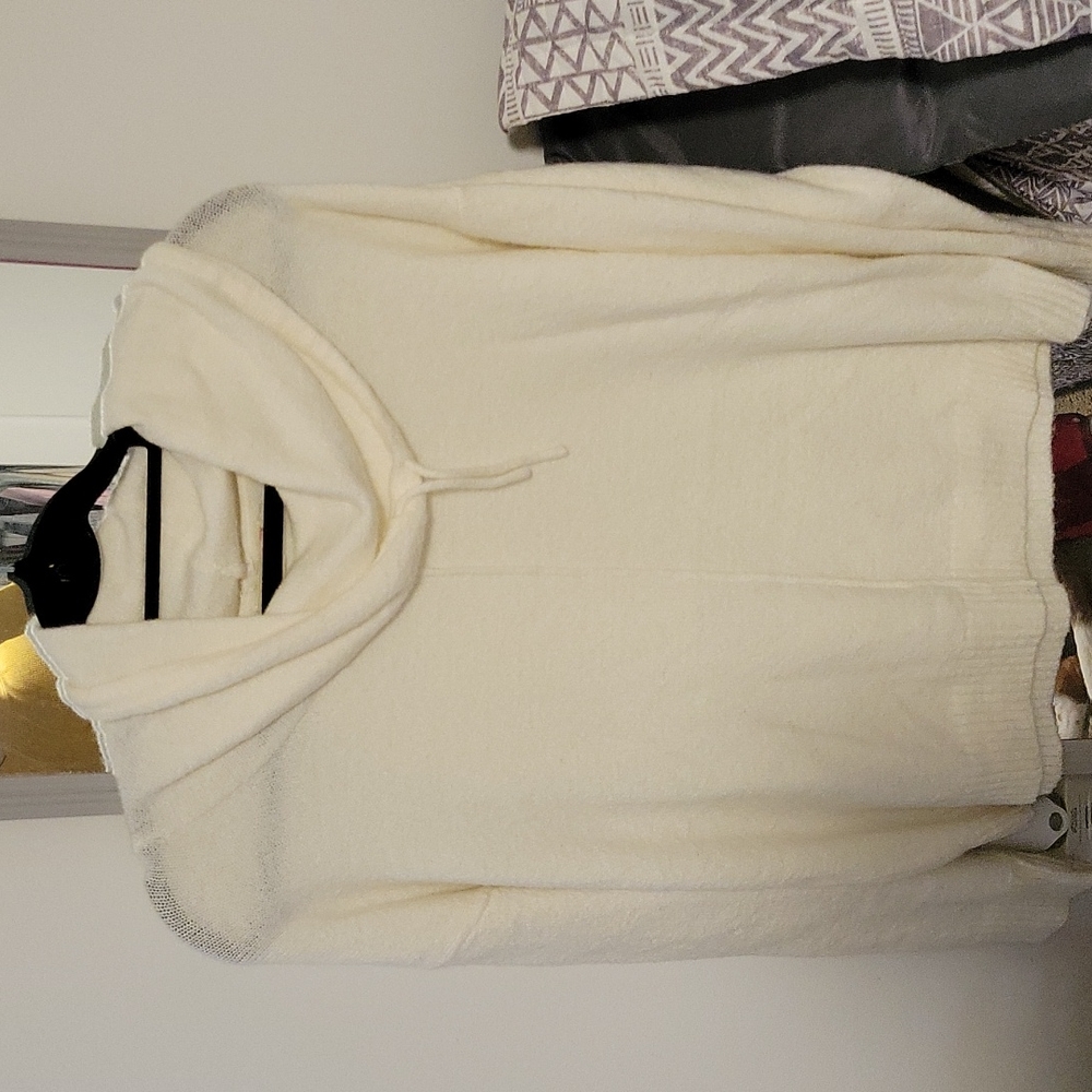 Its our time Lightweight sweater Medium off white